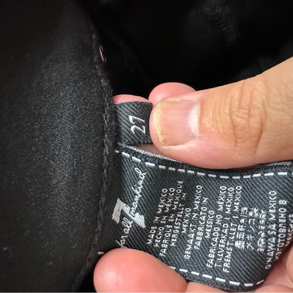 7 For All Mankind Waxed Mid Rise Flare Coated Jeans Black 27 - Picture 2 of 11